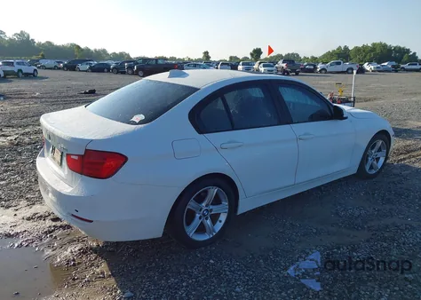 2013 BMW 320 I из США, поврежденный, VIN WBA3B1C54DF461514